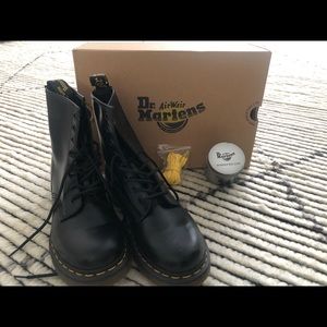 Doc Martens 1460 Smooth Leather Lace Up Boots